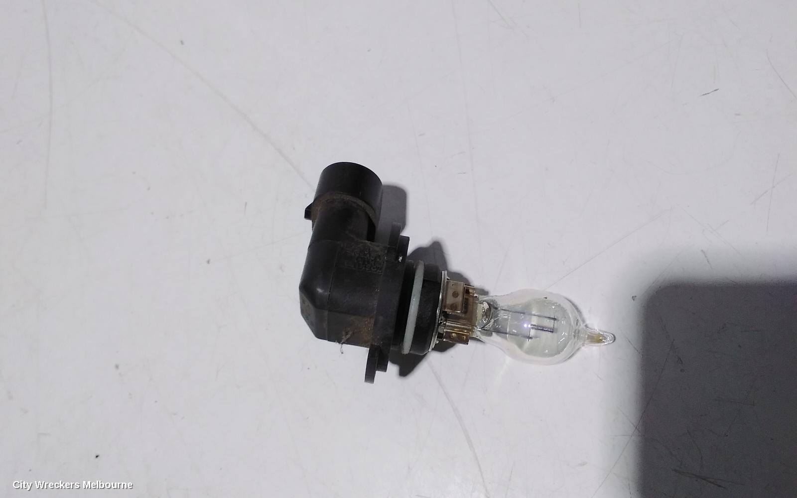 LEXUS RX SERIES RIGHT HEADLAMP, MCU3#, XENON, LENS# 48-66 KOITO, 08/2004 - 11/2005