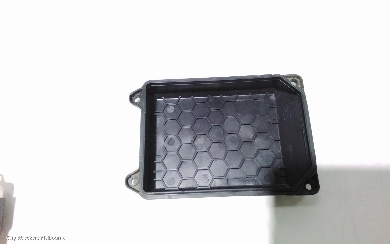 LEXUS RX SERIES RIGHT HEADLAMP, MCU3#, XENON, LENS# 48-66 KOITO, 08/2004 - 11/2005