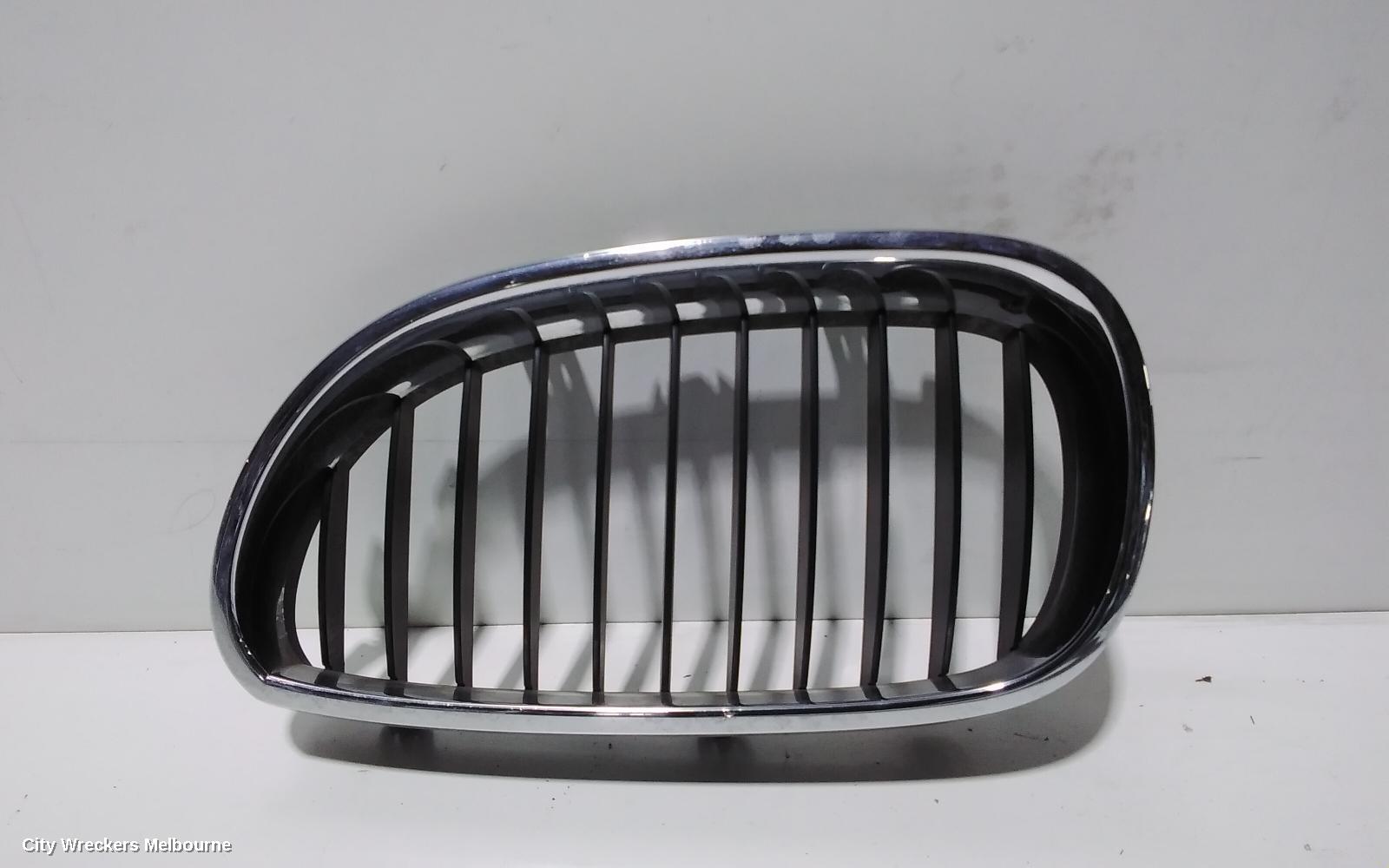 BMW 5 SERIES GRILLE, MAIN GRILLE (LH SIDE), E60, BLACK, 10/2003 - 04/2010