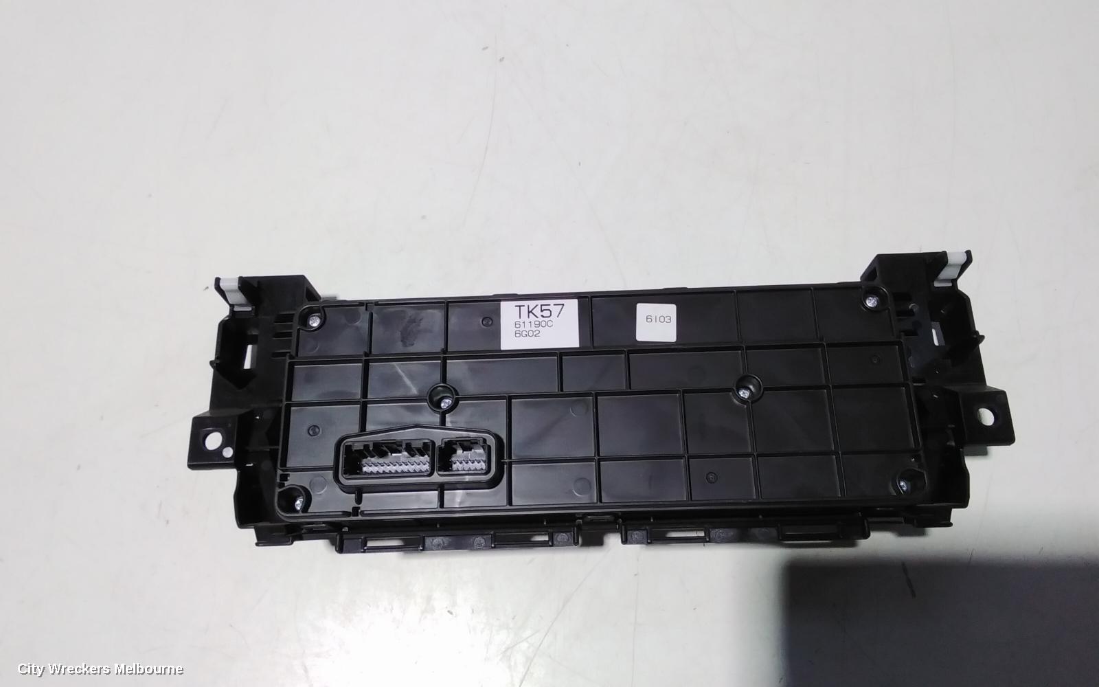 MAZDA CX9 HEATER/AC CONTROLS, FRONT, THREE ZONE CLIMATE CONTROL, HEATED SEAT TYPE, TC, AZAMI TC/TOURING/GT/GT SP, 07/2016 ONWARDS