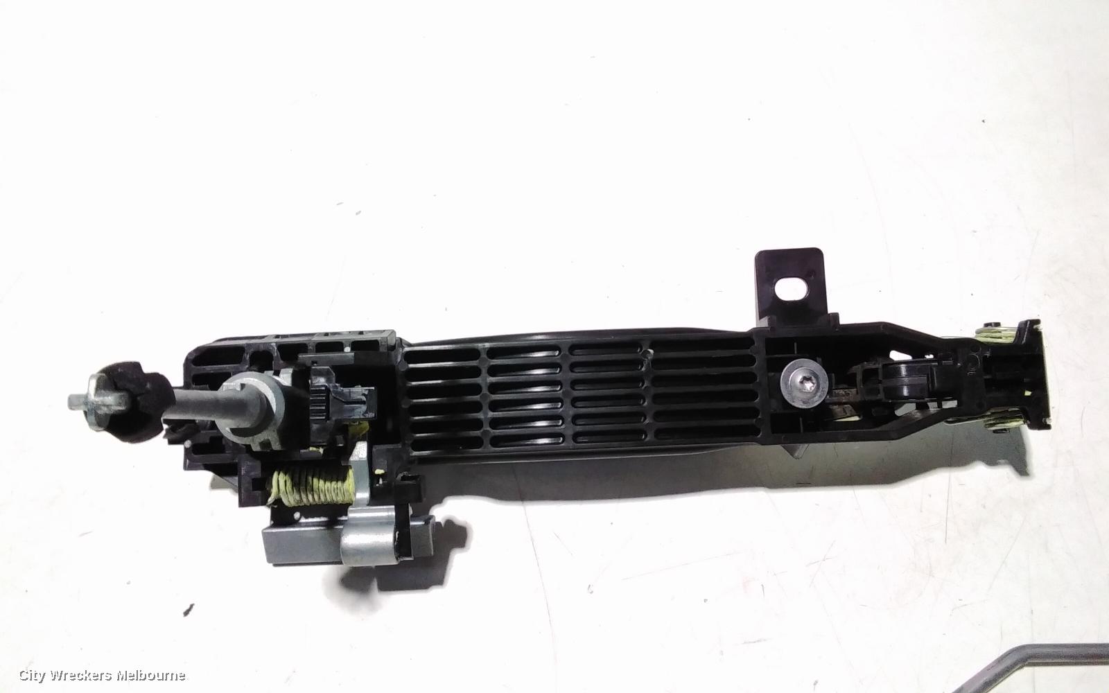 MAZDA CX9 DOOR HANDLE, OUTER, RH FRONT, NON SMART KEYLESS TYPE, 07/2016 ONWARDS