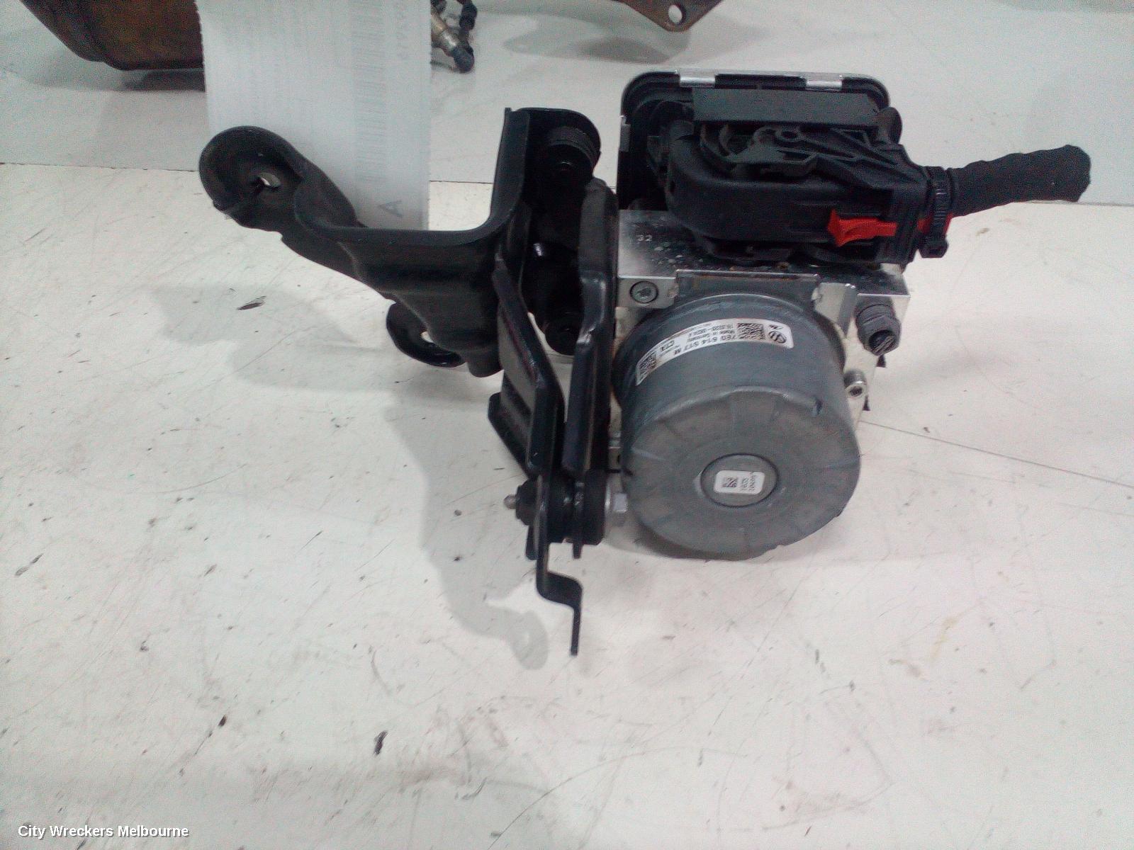 VOLKSWAGEN CADDY ABS PUMP/MODULATOR, 2KN, P/N 7E0614517L, 12/2015 - 02/2021