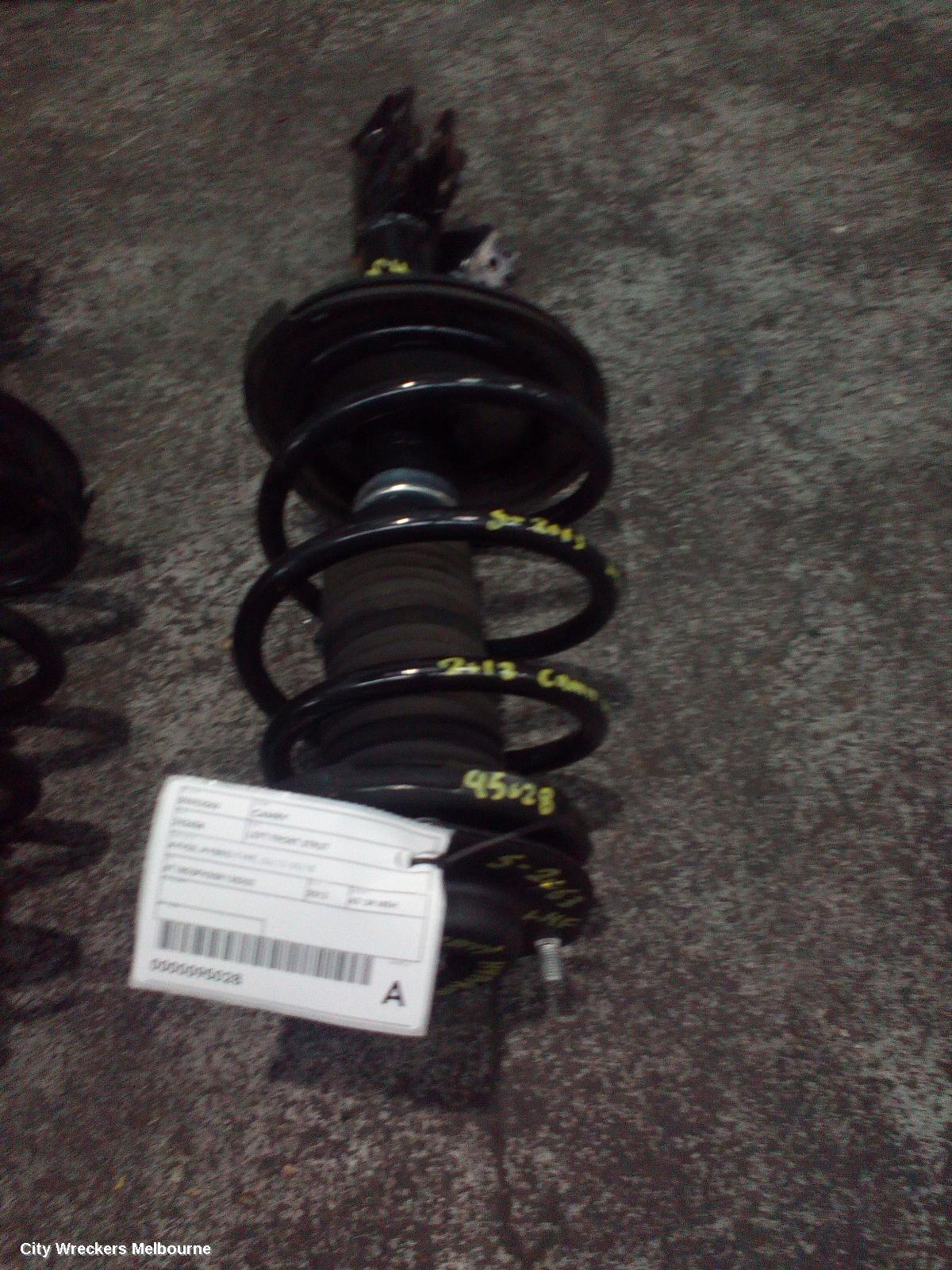 TOYOTA CAMRY LEFT FRONT STRUT, AVV50, HYBRID TYPE, 03/2012 - 05/2015