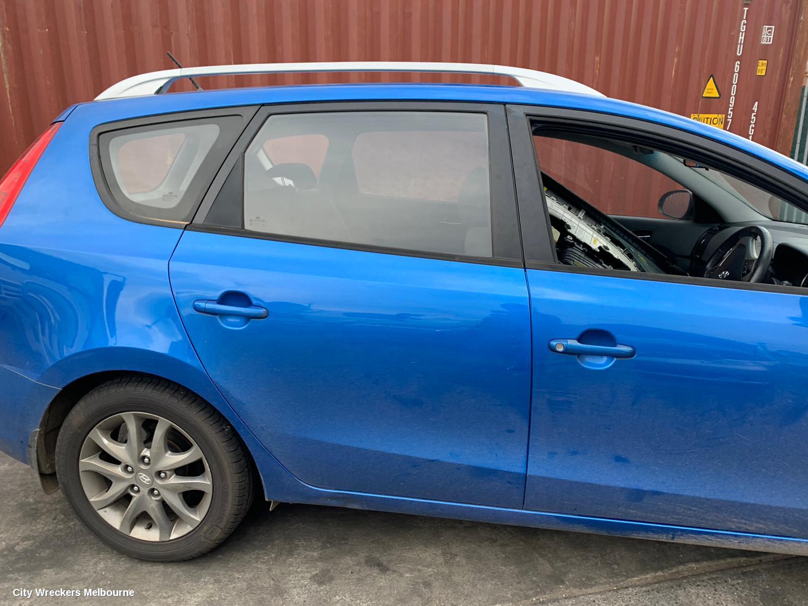 HYUNDAI I30 RIGHT FRONT DOOR WINDOW, FD, WAGON, 02/2009 - 04/2012