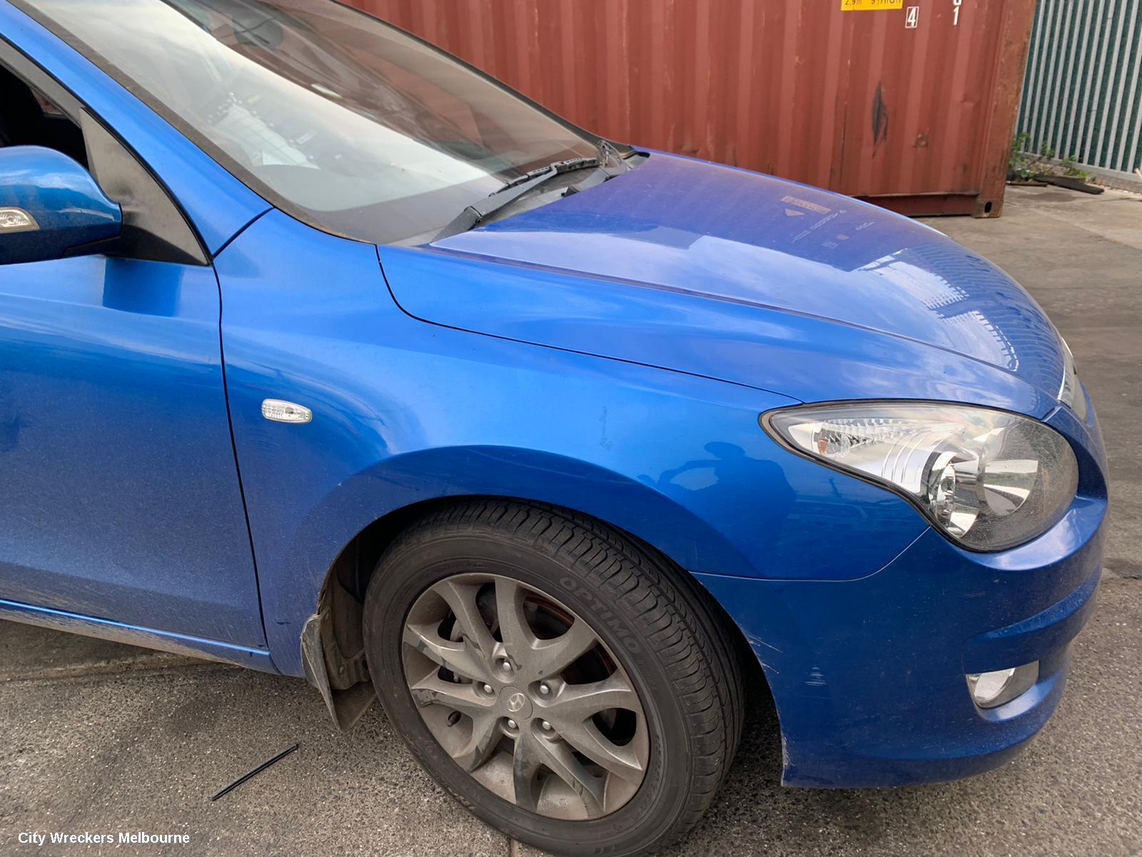 HYUNDAI I30 RIGHT FRONT DOOR WINDOW, FD, WAGON, 02/2009 - 04/2012