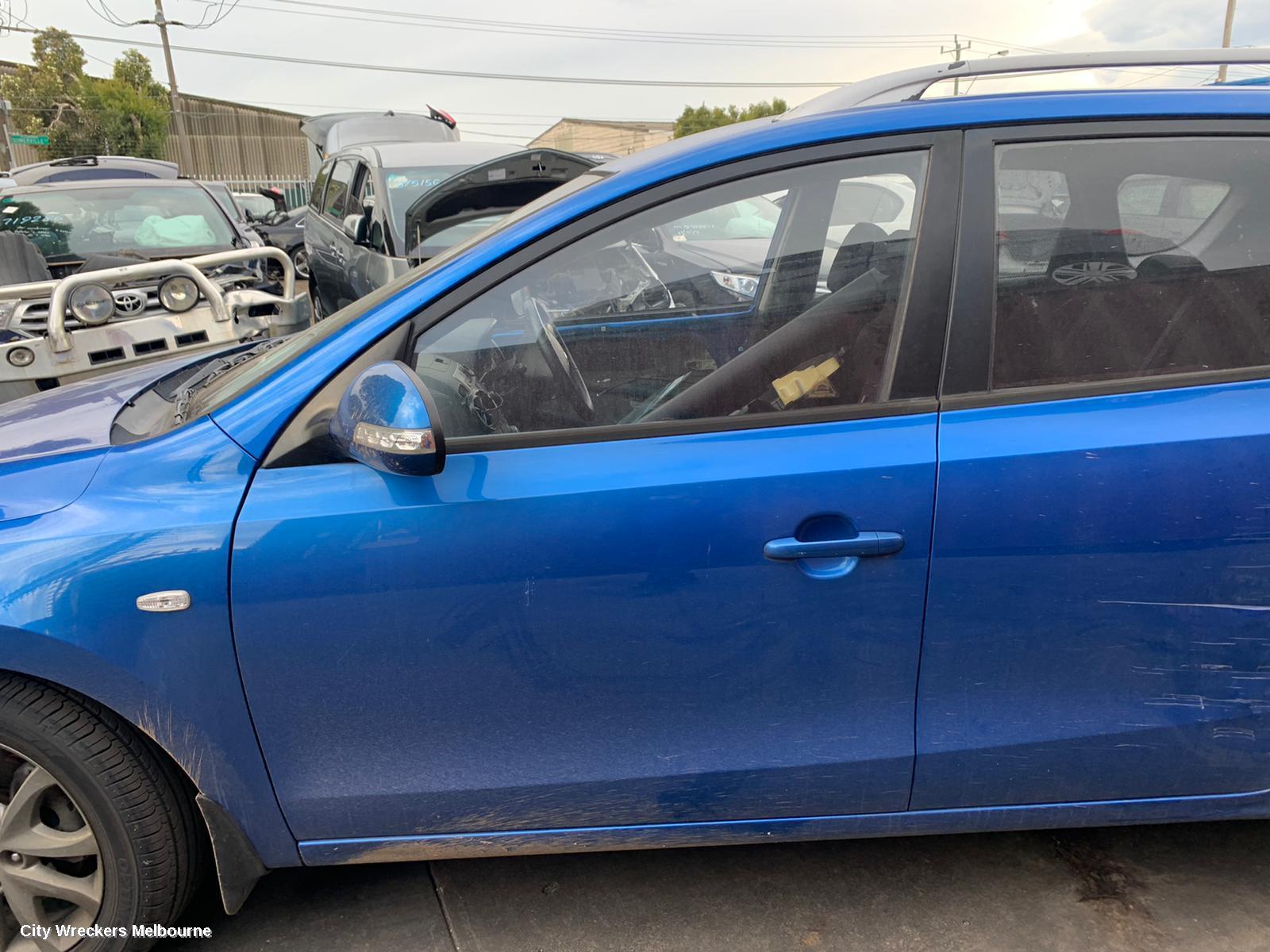 HYUNDAI I30 RIGHT FRONT DOOR WINDOW, FD, WAGON, 02/2009 - 04/2012