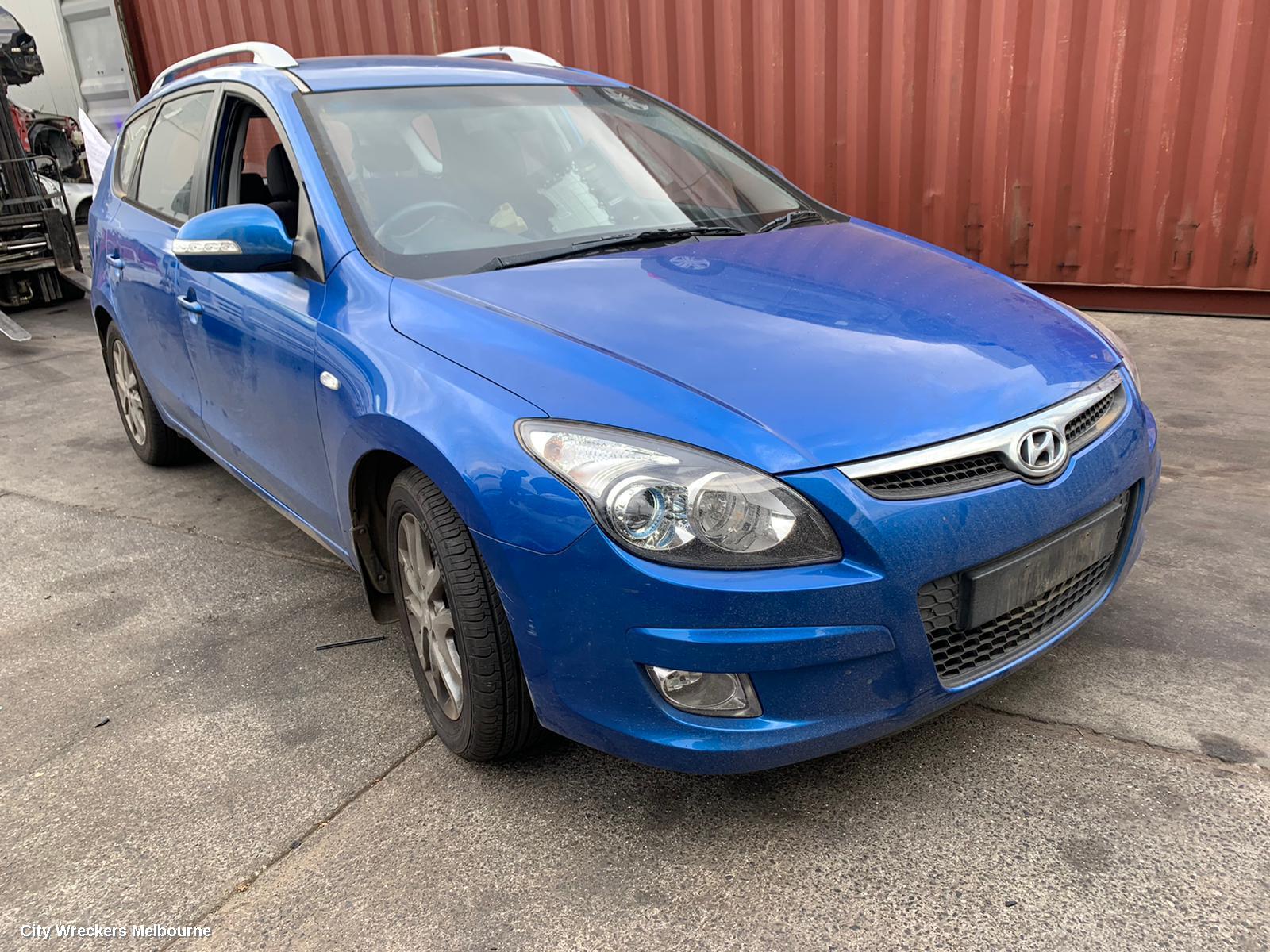 HYUNDAI I30 RIGHT FRONT DOOR WINDOW, FD, WAGON, 02/2009 - 04/2012