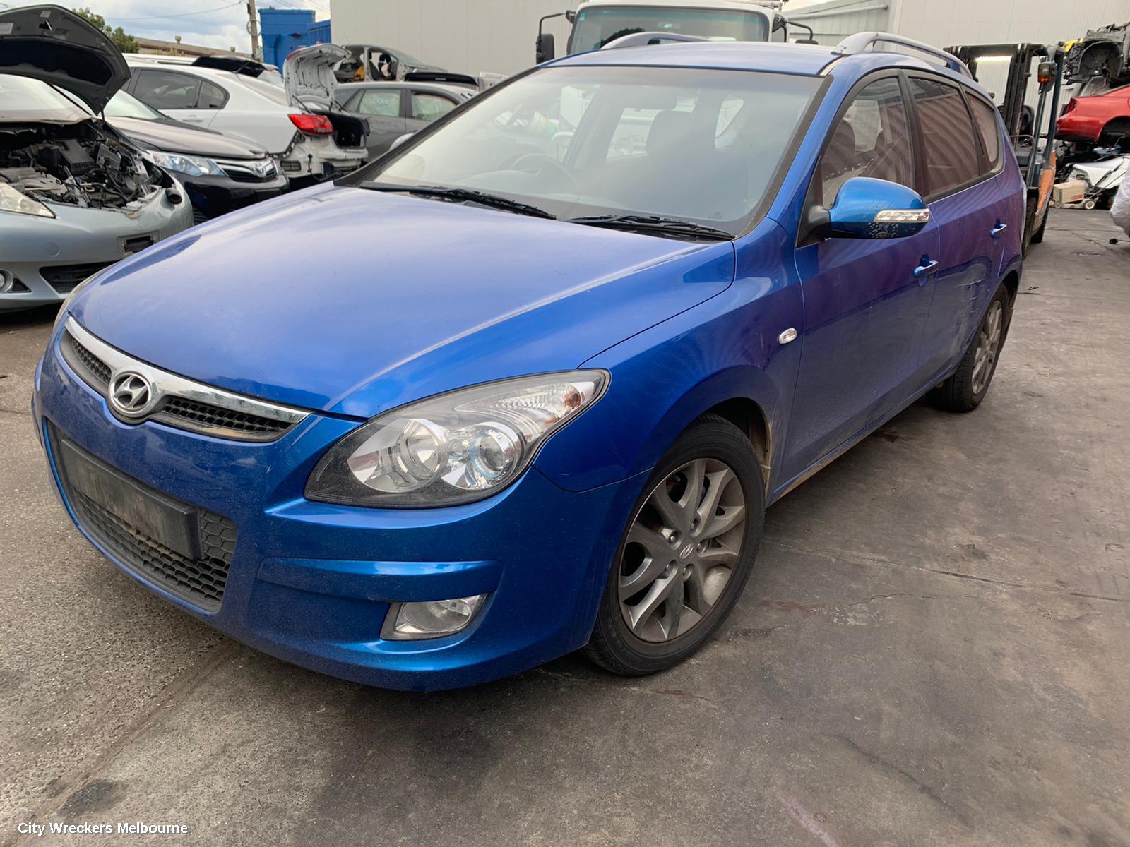 HYUNDAI I30 RIGHT FRONT DOOR WINDOW, FD, WAGON, 02/2009 - 04/2012