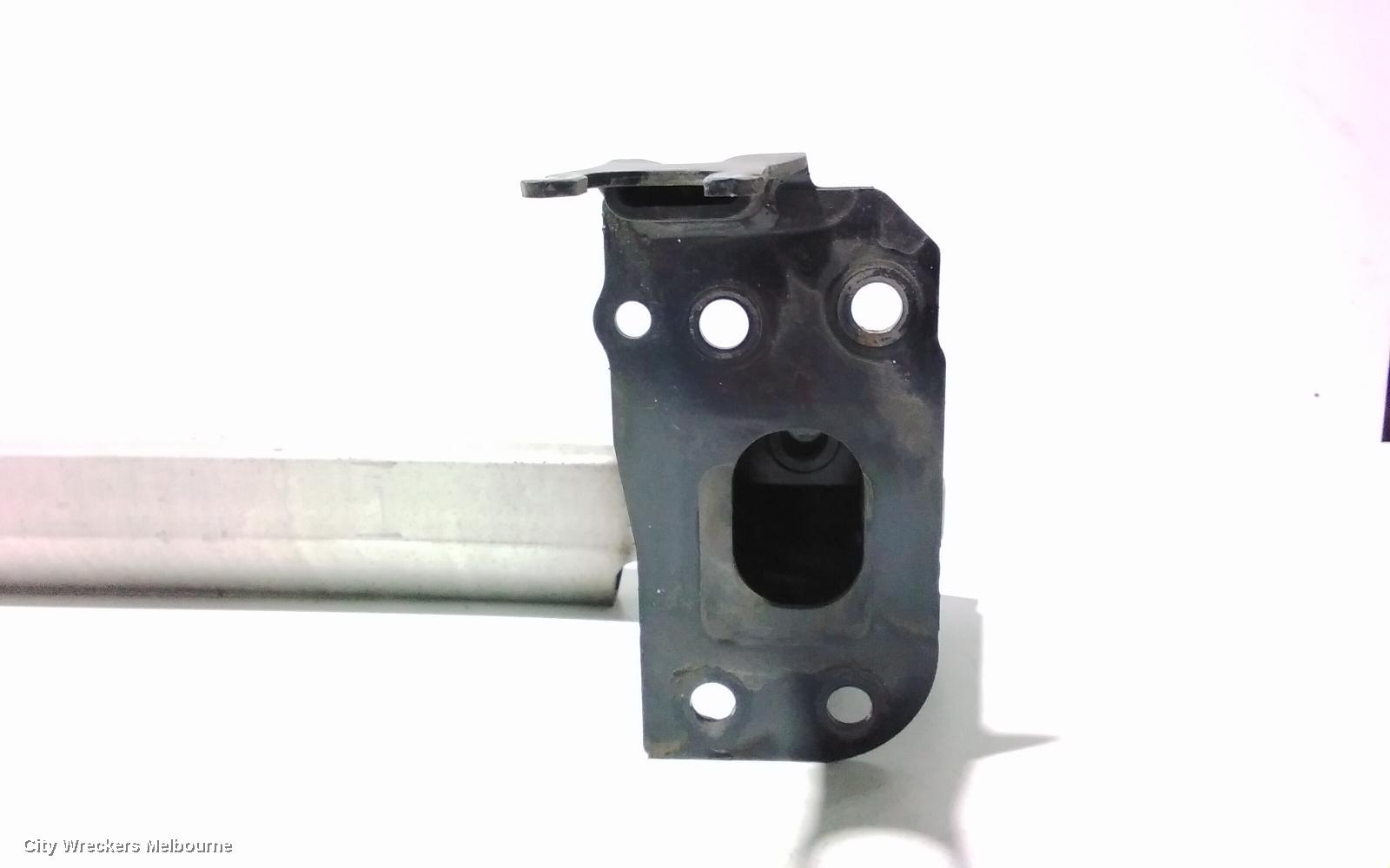 AUDI Q7 F/BAR REINFORC/BRACK, REINFORCEMENT, 4L, 09/2006 - 08/2015