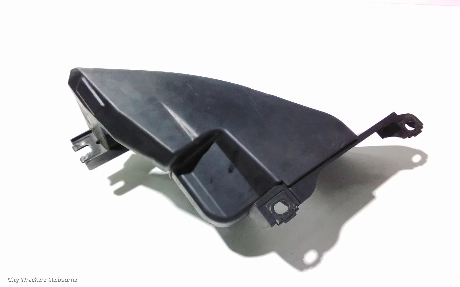 AUDI Q7 RIGHT HEADLAMP, 4L, XENON, ADAPTIVE TYPE, 09/2006 - 09/2009