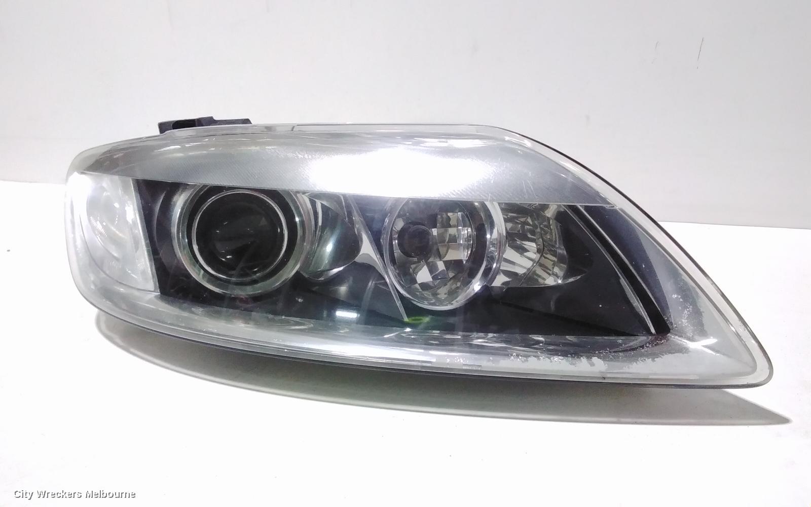 AUDI Q7 RIGHT HEADLAMP, 4L, XENON, ADAPTIVE TYPE, 09/2006 - 09/2009
