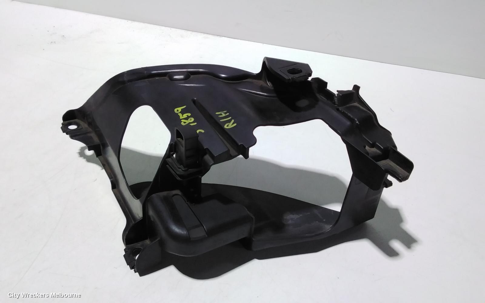 AUDI Q7 RIGHT HEADLAMP, 4L, XENON, ADAPTIVE TYPE, 09/2006 - 09/2009
