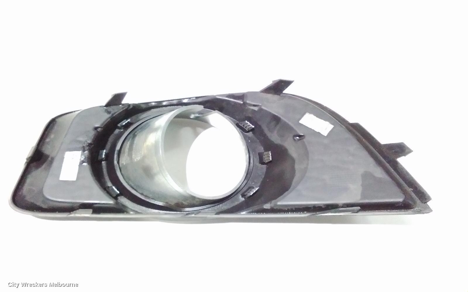 HOLDEN CRUZE RIGHT INDICATOR/FOG/SIDE, BUMPER FOGLAMP, JG-JH, 03/2009 - 12/2014