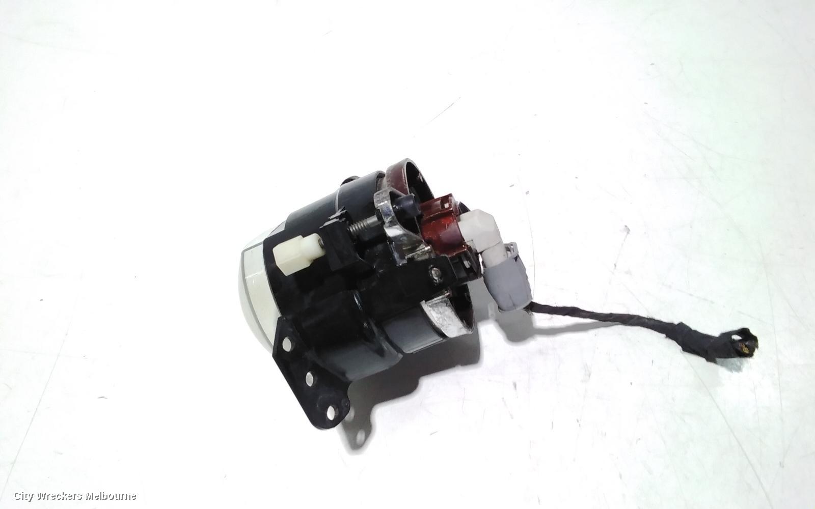 BMW 5 SERIES RIGHT INDICATOR/FOG/SIDE, BUMPER FOGLAMP, E60/E61, NON M SPORT TYPE, 10/2003 - 05/2007