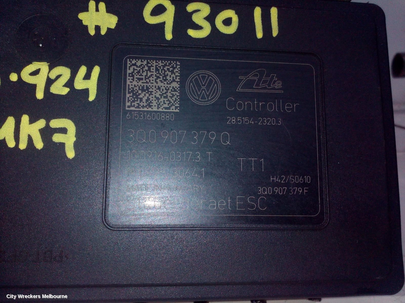 VOLKSWAGEN GOLF ABS PUMP/MODULATOR, GEN 7, ON MOTOR P/N 3Q0614517Q, 12/2012 - 08/2020
