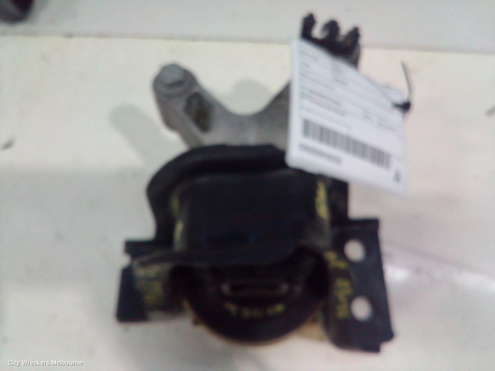 RENAULT CLIO MOUNT, X98, 09/2013 - 10/2019