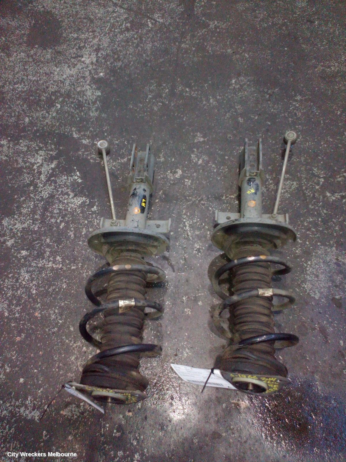 RENAULT CLIO RIGHT FRONT STRUT, X98, NON RS TYPE, 09/2013 - 10/2019