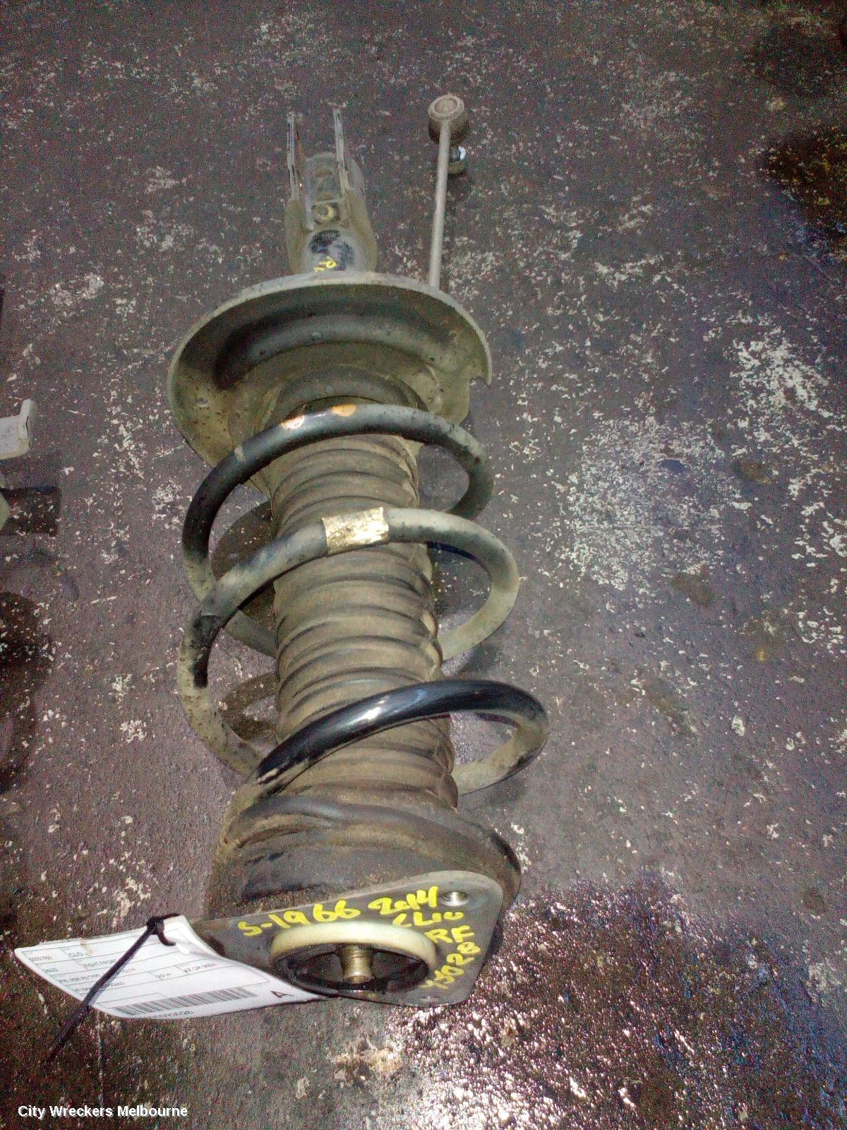 RENAULT CLIO RIGHT FRONT STRUT, X98, NON RS TYPE, 09/2013 - 10/2019