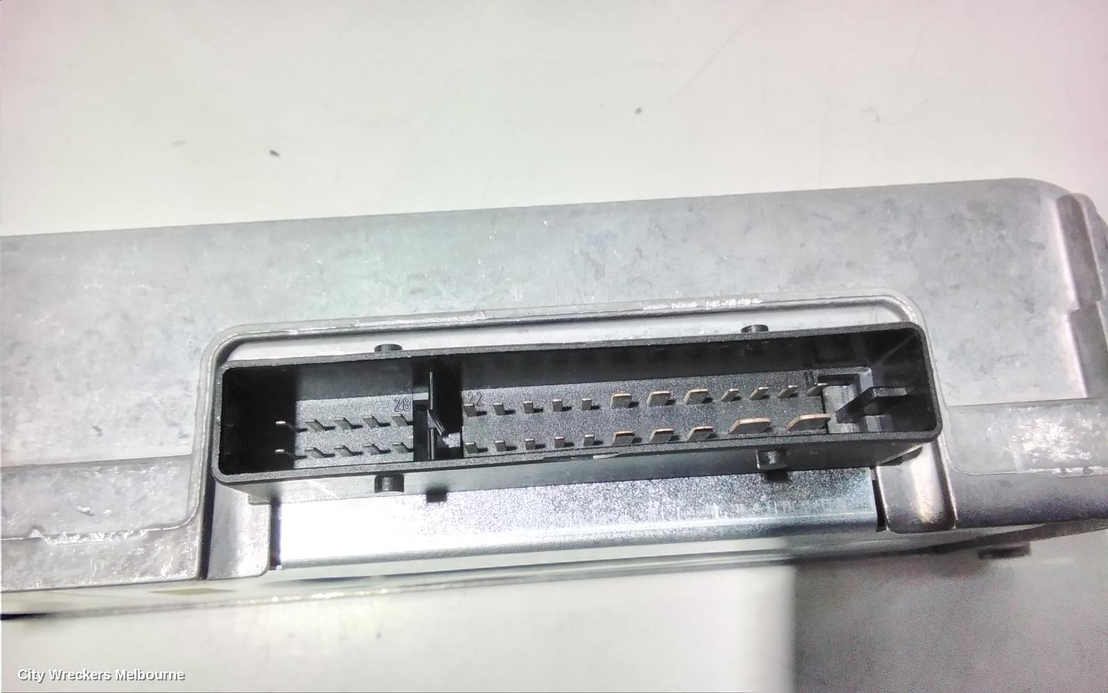 AUDI A4 RADIO/CD/DVD/SAT/TV, STEREO AMPLIFIER, B8 8K, 02/2008 - 09/2015