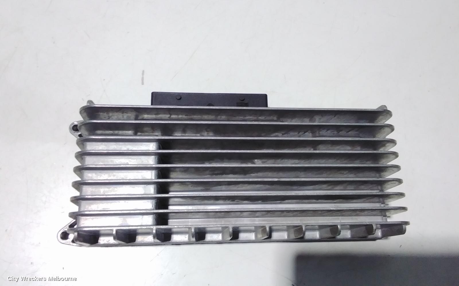 AUDI A4 RADIO/CD/DVD/SAT/TV, STEREO AMPLIFIER, B8 8K, 02/2008 - 09/2015