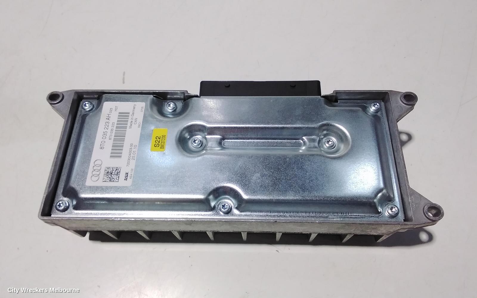 AUDI A4 RADIO/CD/DVD/SAT/TV, STEREO AMPLIFIER, B8 8K, 02/2008 - 09/2015