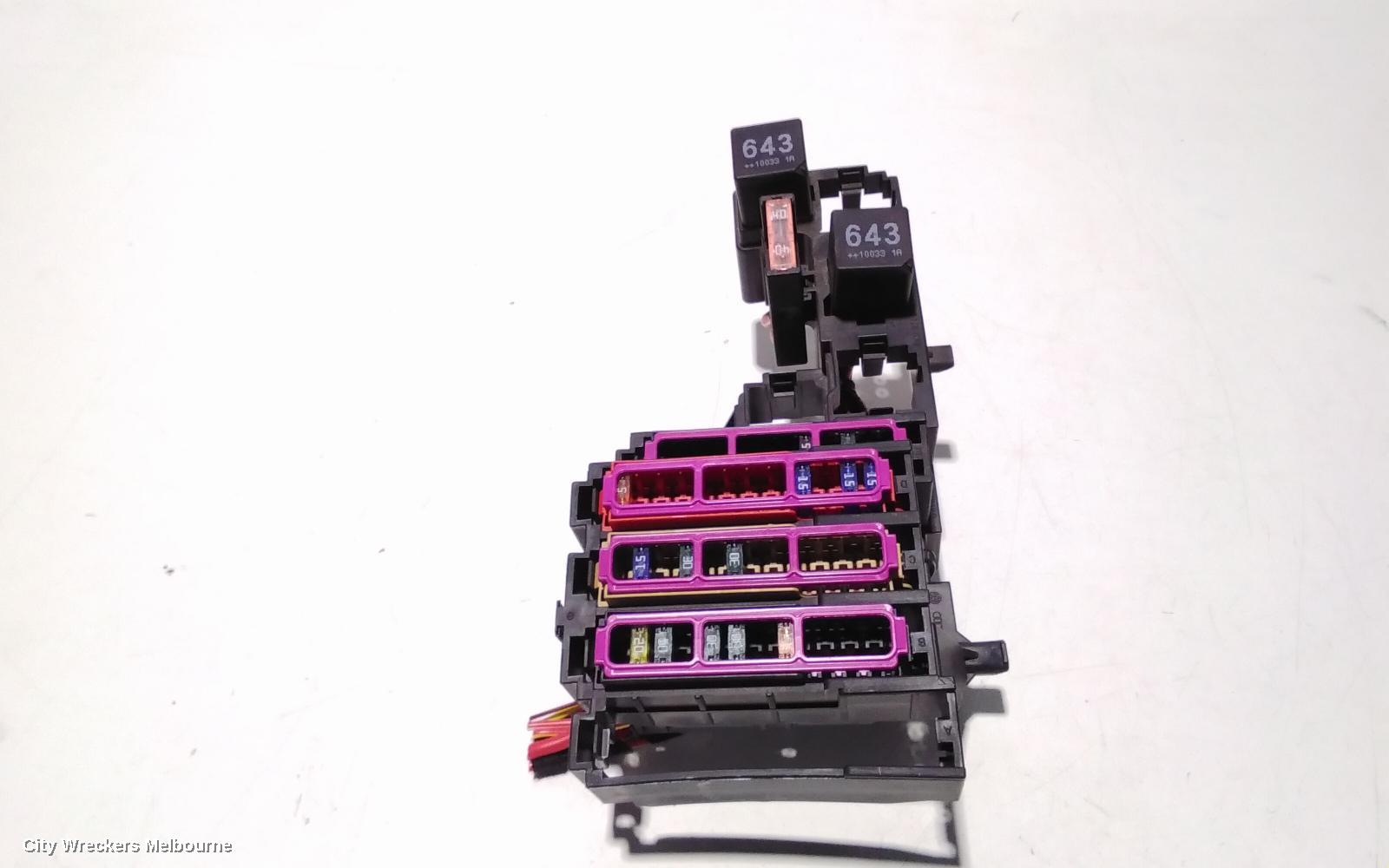AUDI A4, B8 8K, 04/2008 - 06/2012, RELAY & FUSE PLT 8K0-971-845-A: 93073