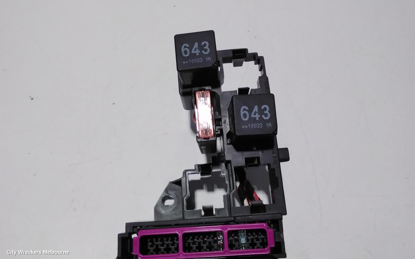 AUDI A4, B8 8K, 04/2008 - 06/2012, RELAY & FUSE PLT 8K0-971-845-A: 93073
