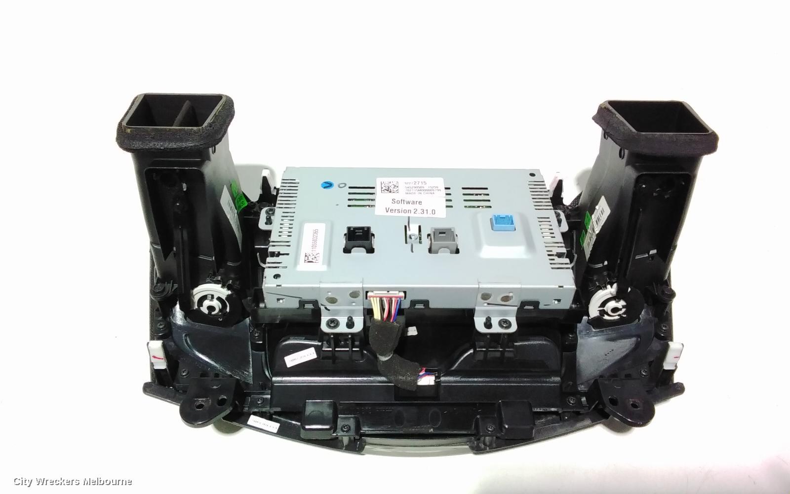 HOLDEN COMMODORE RADIO/CD/DVD/SAT/TV, DASH RADIO CONTROL PANEL/CONTROL UNIT ONLY, NON SAT NAV TYPE, VF, 05/2013 - 12/2017