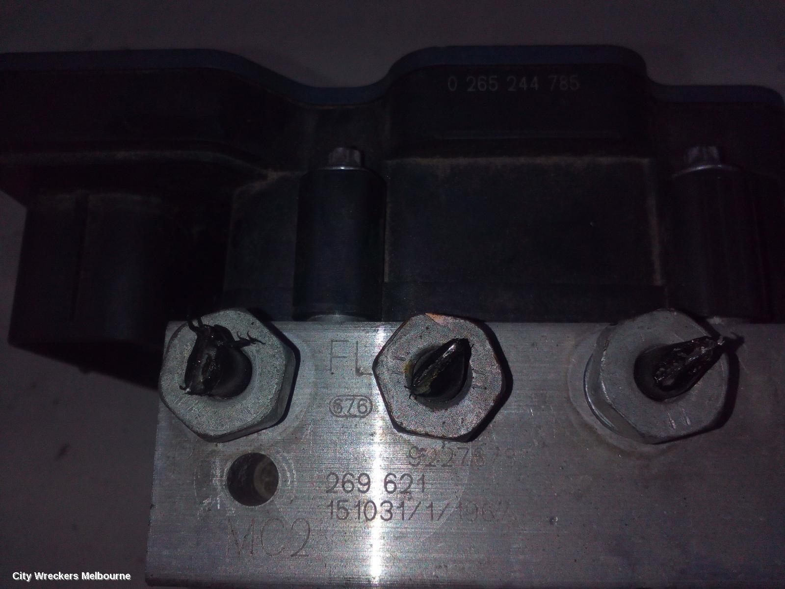 HOLDEN COMMODORE ABS PUMP/MODULATOR, VF, NON TRACTION CONTROL TYPE, 05/2013 - 12/2017