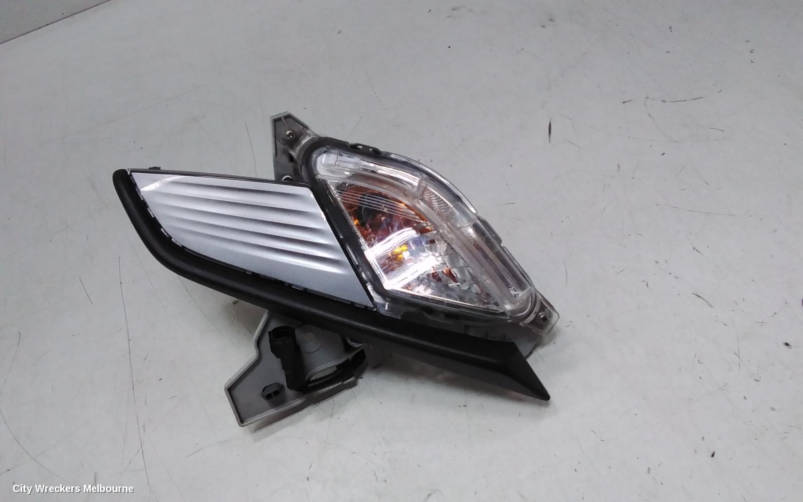 MAZDA CX3 RIGHT INDICATOR/FOG/SIDE, BUMPER FLASHER, DK, 03/2015 ONWARDS