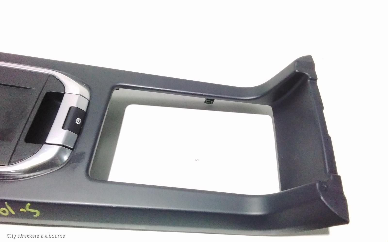 LAND ROVER DISCOVERY SPORT HANDBRAKE LEVER, L550, 01/2015 ONWARDS