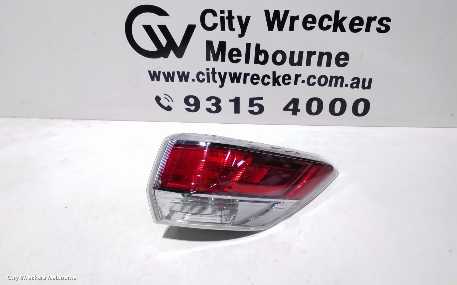 TOYOTA KLUGER RIGHT TAILLIGHT, GSU50/GSU55, 03/2014 - 10/2016