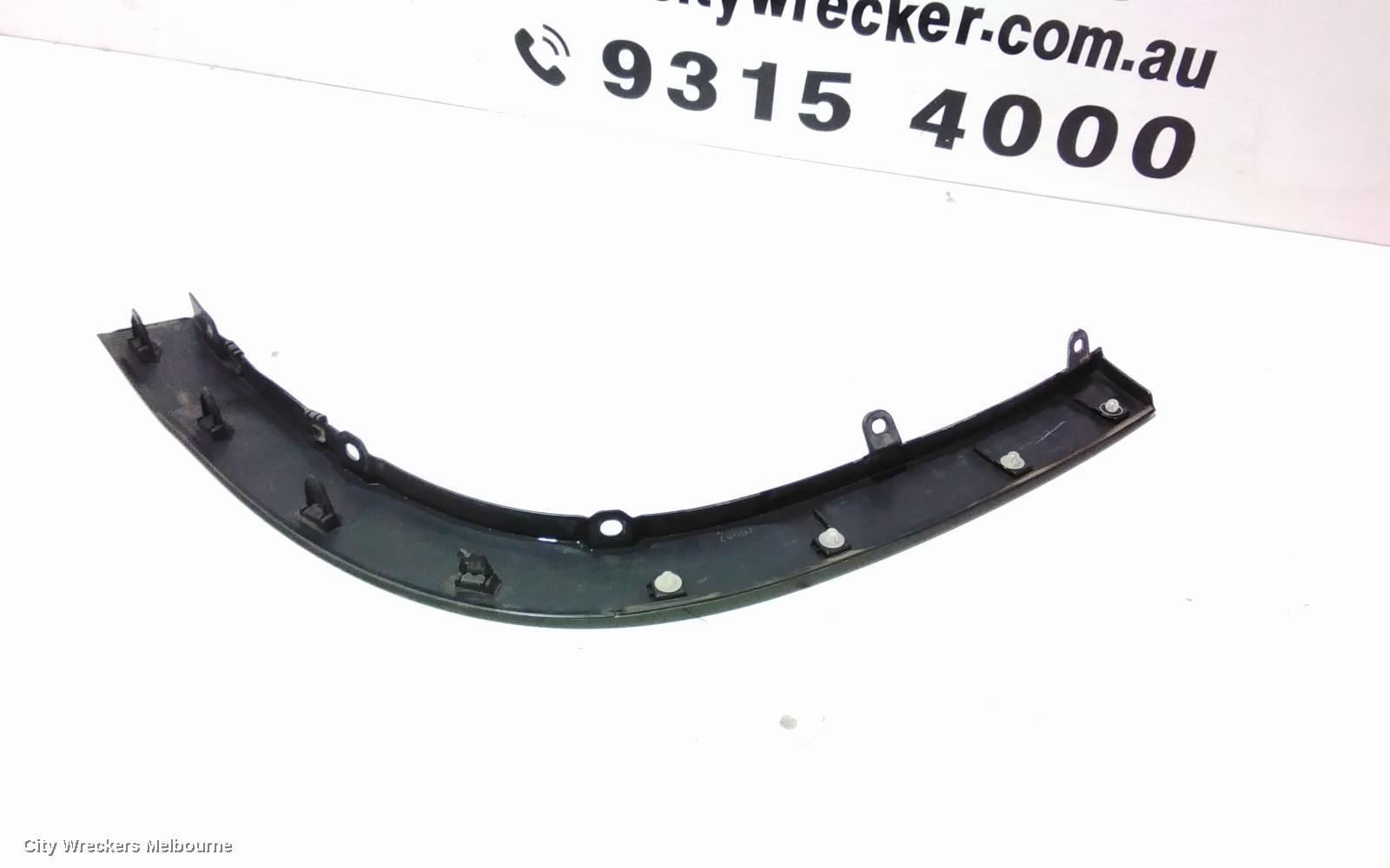 TOYOTA KLUGER WHEEL ARCH FLARE, RH REAR, DOOR ARCH MOULD, GSU50-GSU55, 03/2014 - 02/2021