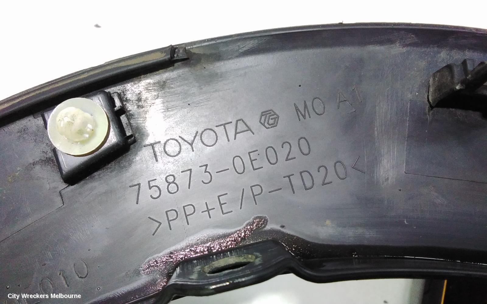 TOYOTA KLUGER WHEEL ARCH FLARE, RH REAR, DOOR ARCH MOULD, GSU50-GSU55, 03/2014 - 02/2021
