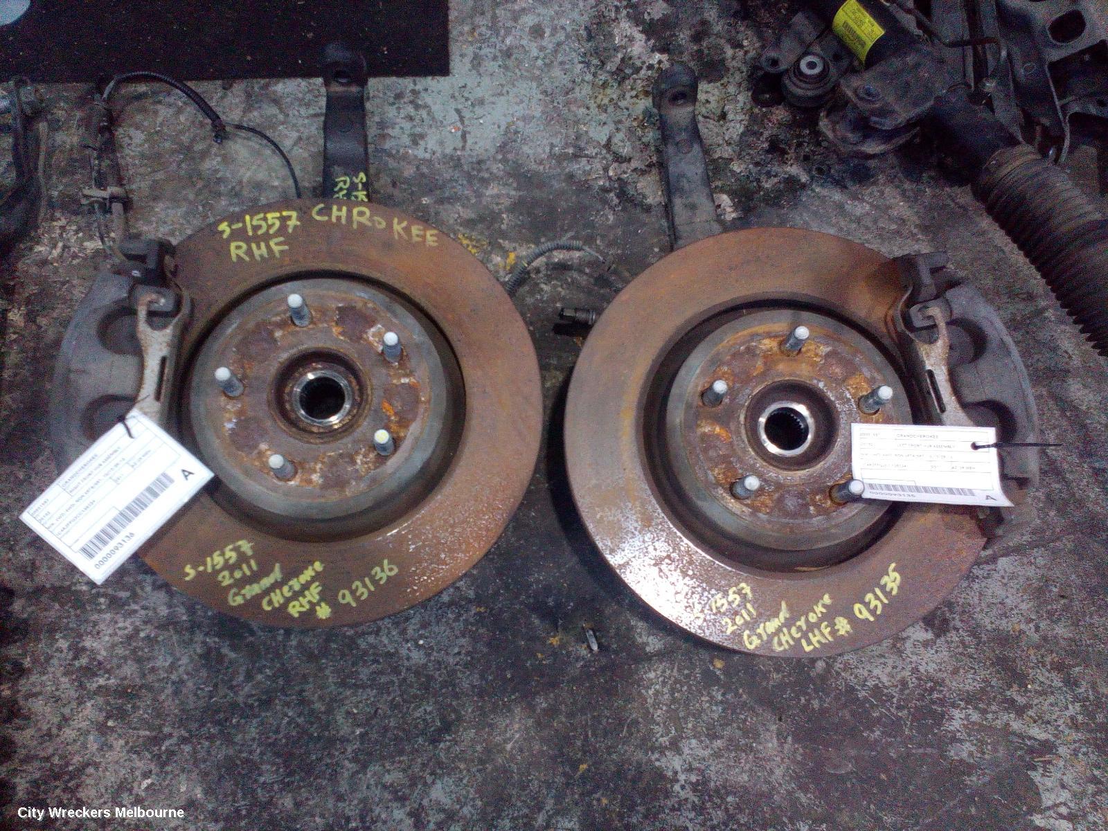 JEEP GRANDCHEROKEE RIGHT FRONT HUB ASSEMBLY, WK, 2WD/4WD, NON SRT8/SRT, 10/2010 - 09/2016