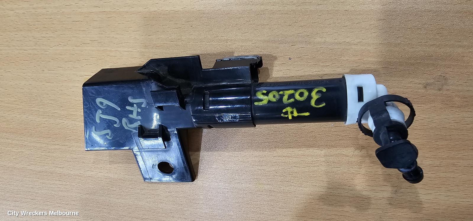 SUBARU FORESTER WASHER JET, SJ, 01/2013 - 08/2018
