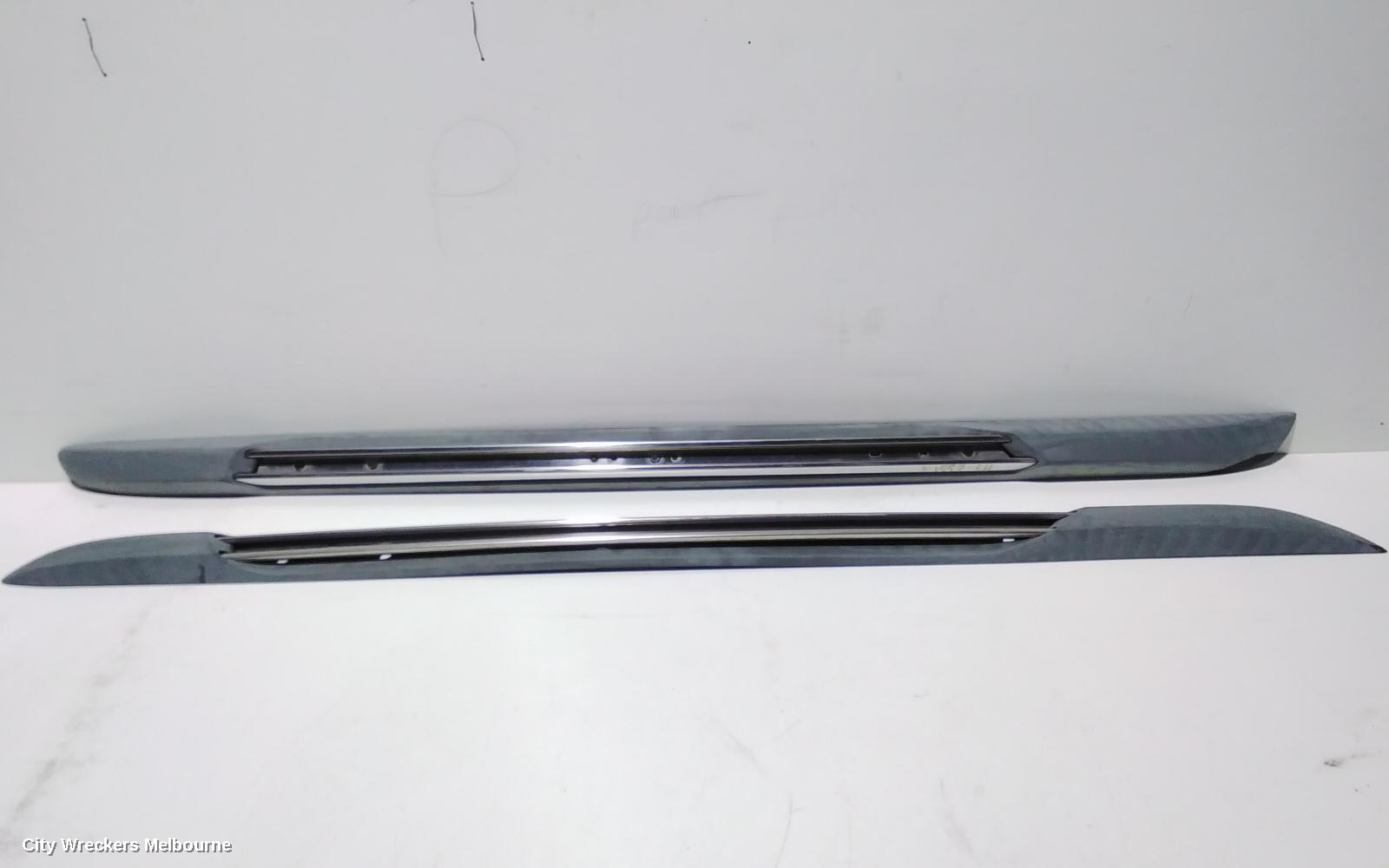 JEEP GRANDCHEROKEE ROOF RAIL, WK, 10/2010 - 02/2022