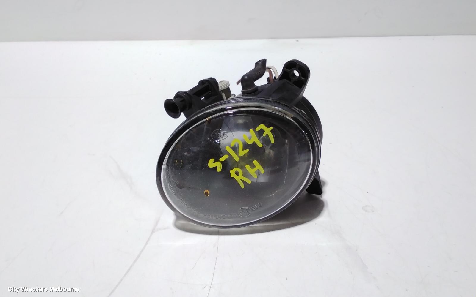 AUDI A4 RIGHT INDICATOR/FOG/SIDE, BUMPER FOGLAMP, B8 8K, 02/2008 - 06/2012
