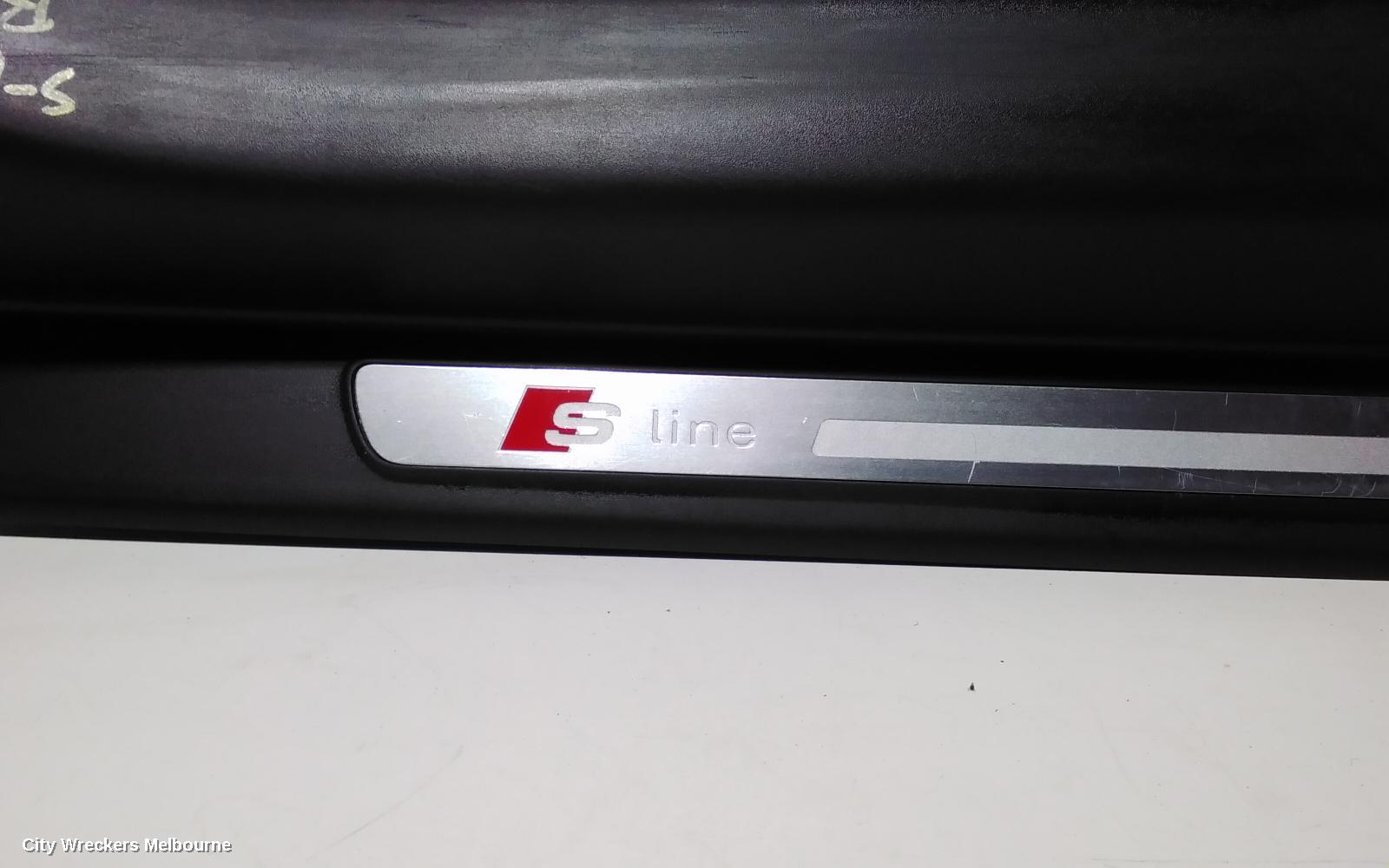AUDI TT DOOR MOULD, RH MOULD  REFER TO PHOTOS: 93212, 8J, 09/2006 - 12/2014