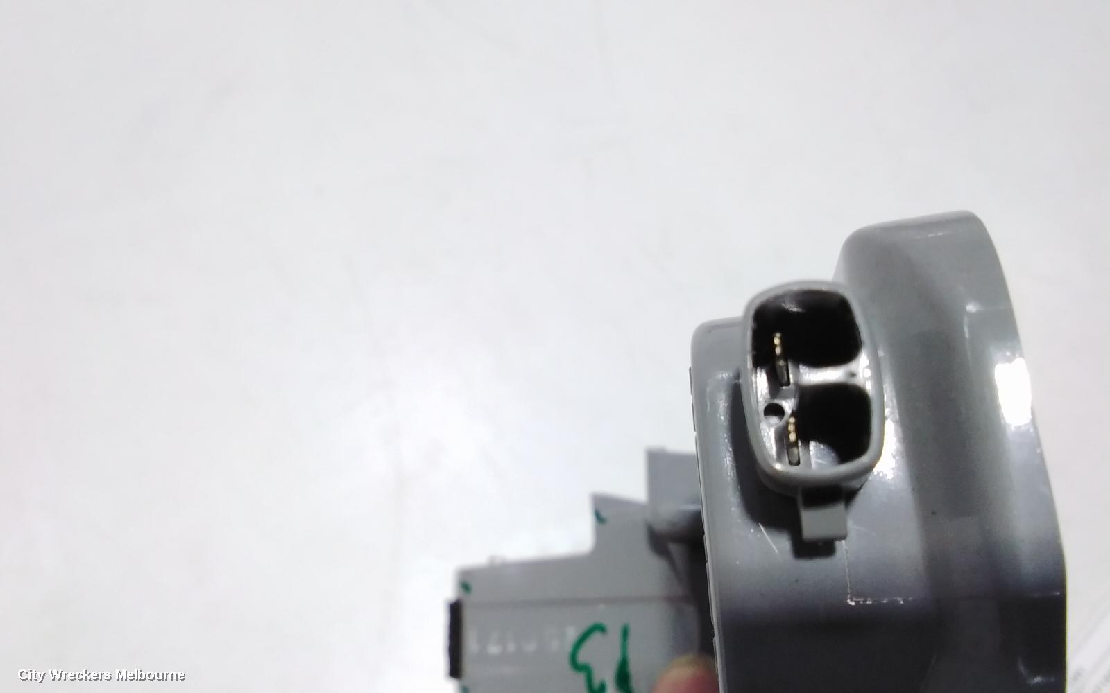 HONDA HRV LEFT DOOR MIRROR, RU5, VTI-S, MANUAL FOLD, W/ CAMERA & AUTO DIP TYPE, 12/2014 - 06/2018