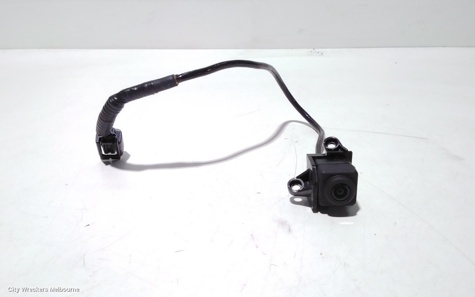 HONDA HRV LEFT DOOR MIRROR, RU5, VTI-S, MANUAL FOLD, W/ CAMERA & AUTO DIP TYPE, 12/2014 - 06/2018