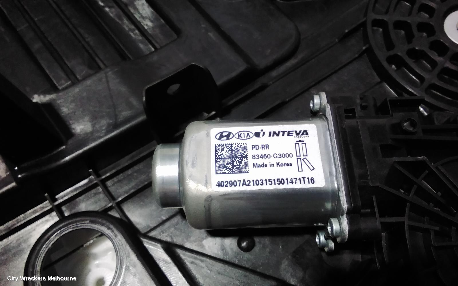 HYUNDAI I30 RIGHT REAR WND REG/MOTOR, PD, HATCH (S. KOREA VIN KMHH), DOOR REG ASSY (REG AND MOTOR), 03/2017 ONWARDS