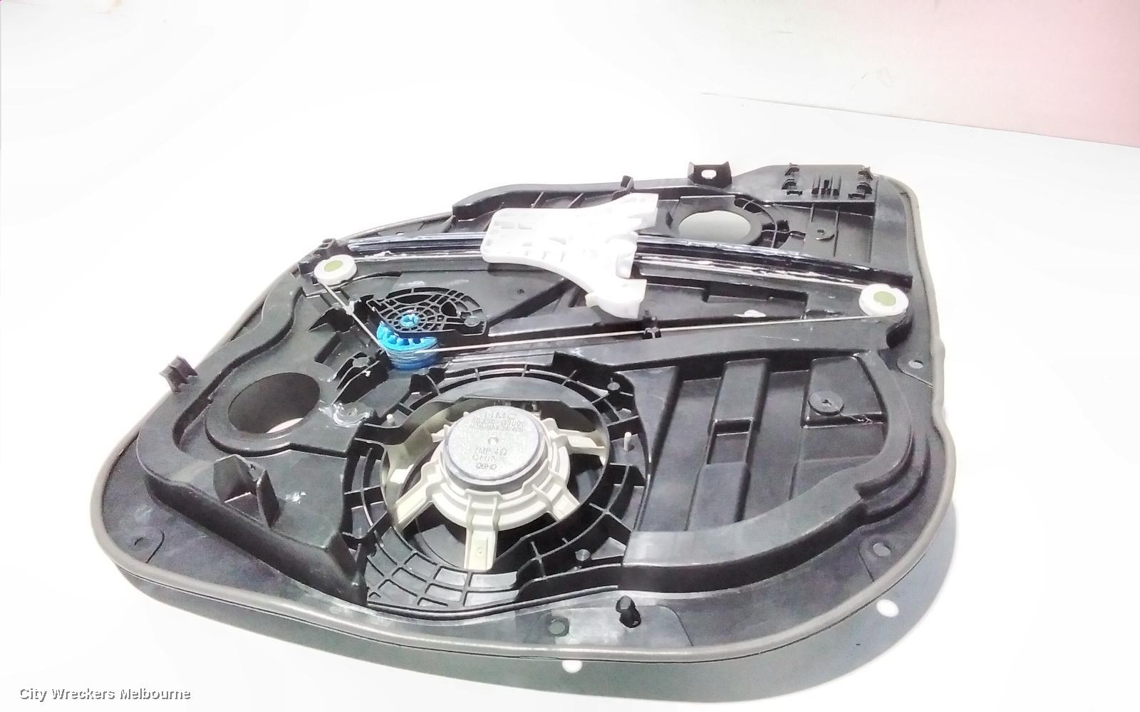 HYUNDAI I30 RIGHT REAR WND REG/MOTOR, PD, HATCH (S. KOREA VIN KMHH), DOOR REG ASSY (REG AND MOTOR), 03/2017 ONWARDS