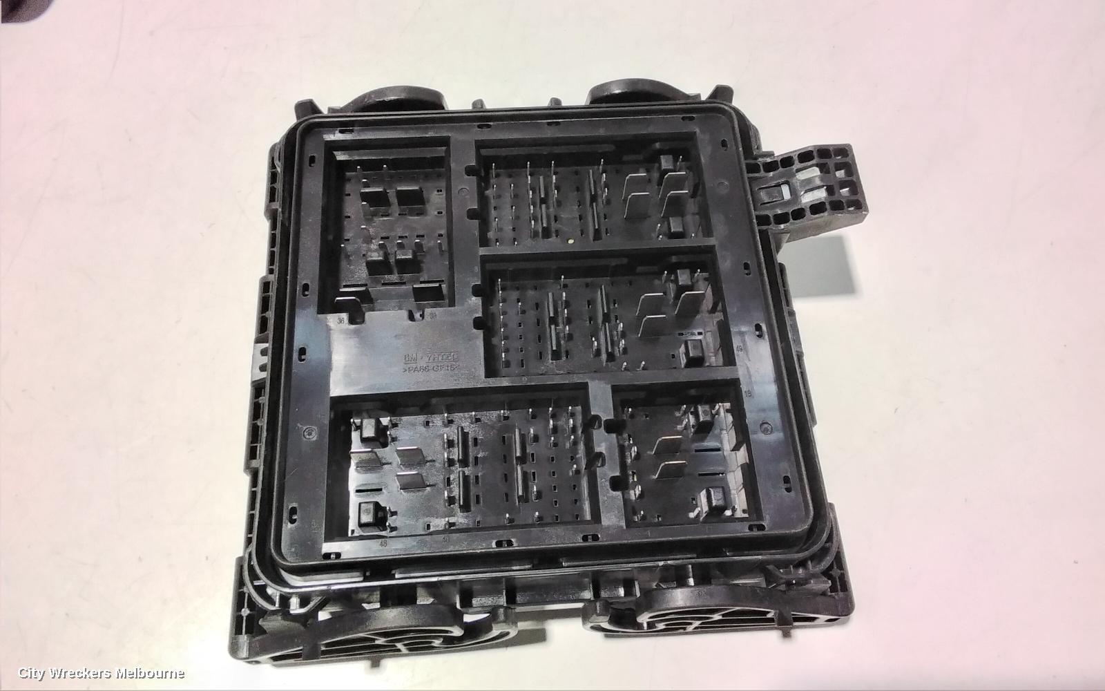 HOLDEN COMMODORE FUSE BOX, ENGINE BAY, VF, 05/2013 - 12/2017