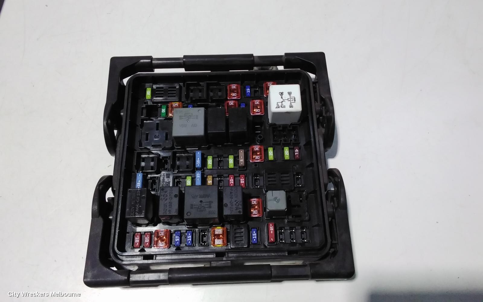 HOLDEN COMMODORE FUSE BOX, ENGINE BAY, VF, 05/2013 - 12/2017