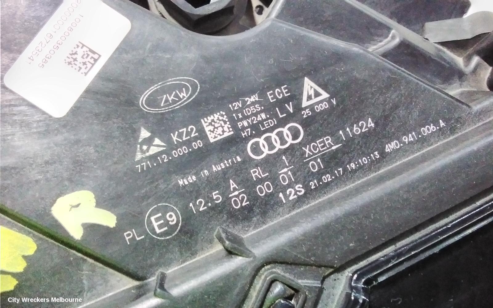 AUDI Q7 RIGHT HEADLAMP, 4M, XENON TYPE, 09/2015 - 03/2020
