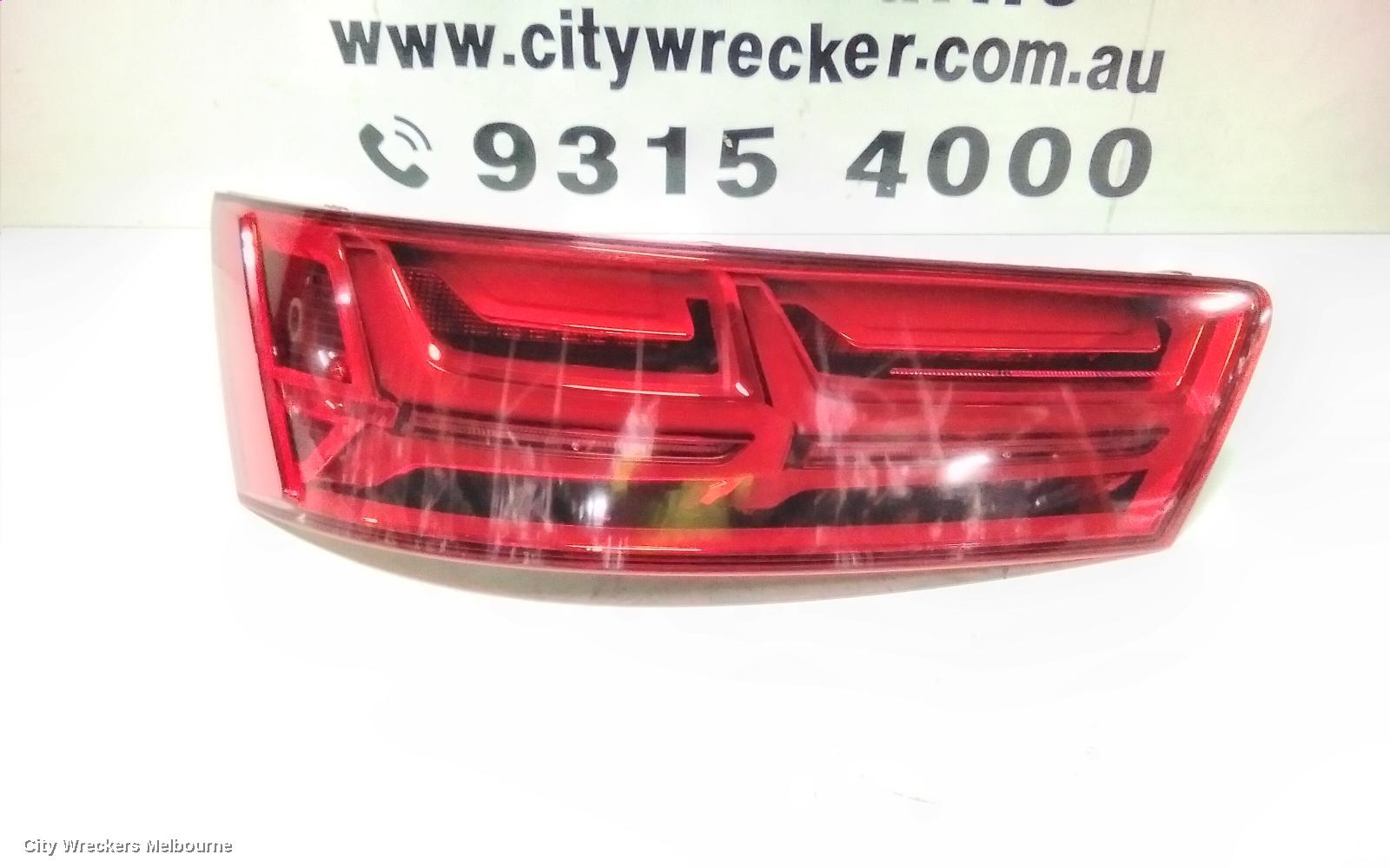 AUDI Q7 LEFT TAILLIGHT, 4M, IN LIFTGATE, OPT 8SK 4PIN, 09/2015 - 03/2020
