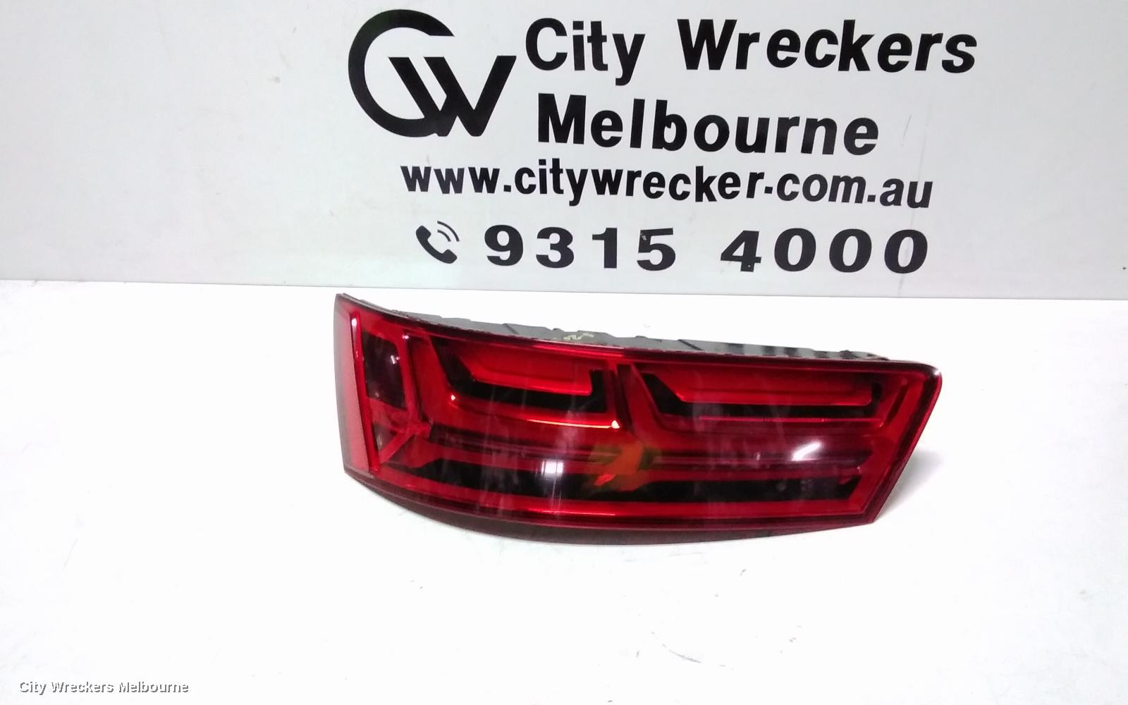 AUDI Q7 LEFT TAILLIGHT, 4M, IN LIFTGATE, OPT 8SK 4PIN, 09/2015 - 03/2020