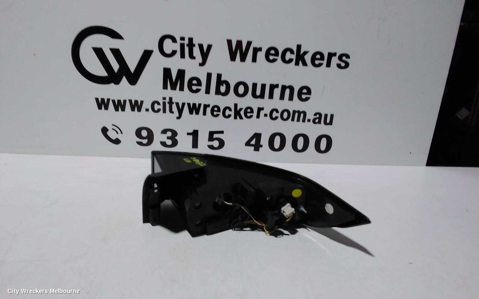 LAND ROVER RANGEROVER EVOQUE LEFT TAILLIGHT, IN BODY, L538, RED/CLEAR TYPE, 11/2011 - 06/2015