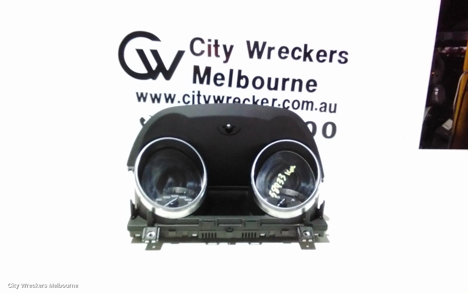 LAND ROVER RANGEROVER EVOQUE INSTRUMENT CLUSTER, DIESEL, 2.2, MANUAL T/M, L538, 11/2011 - 08/2015